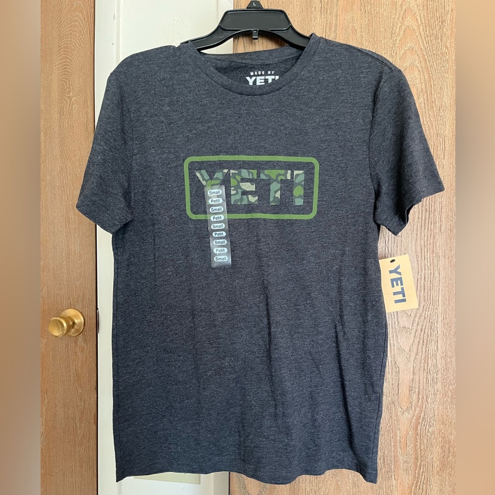 Yeti Men’s Camo T-Shirt
